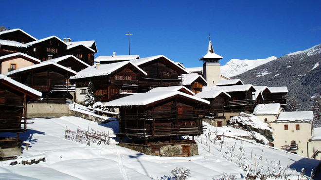 Toller Schnee und ein hübsches Dorf in Grimentz